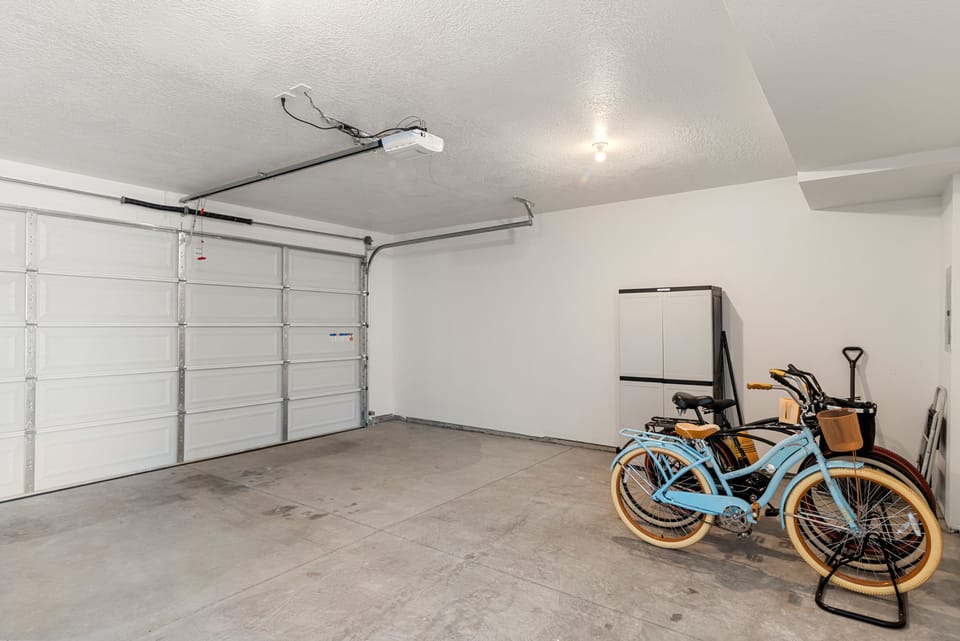 Garage w/Three bikes available for use