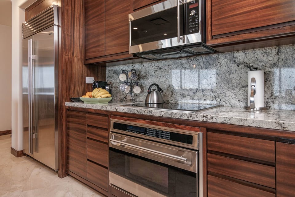 Diamante Ocean Club Residence 305 Fully equipped Kitchen with ice maker, Nespresso, Bar, Jun 13, 24