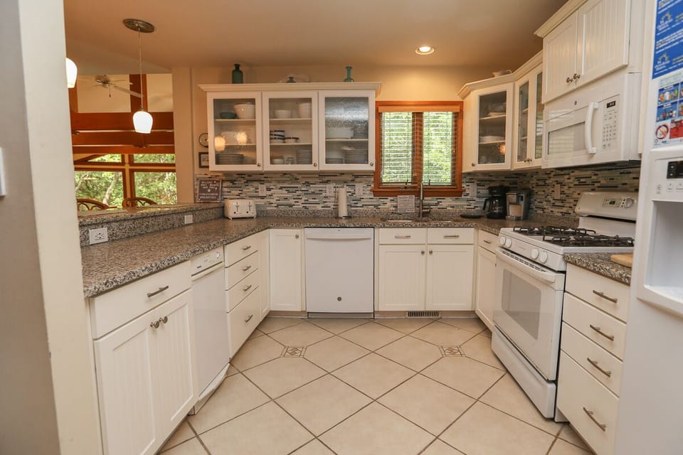 Kitchen 2023