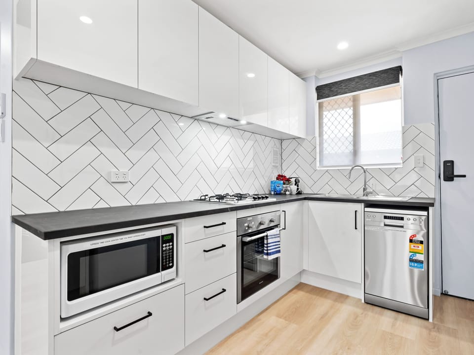 Fully equipped kitchen.