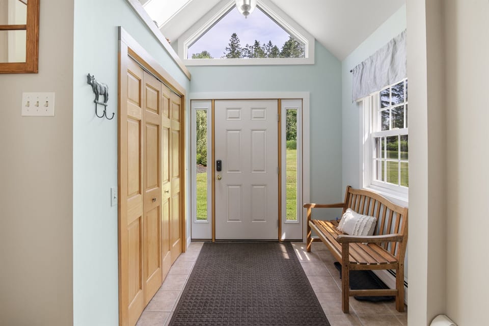Entrance and Mudroom