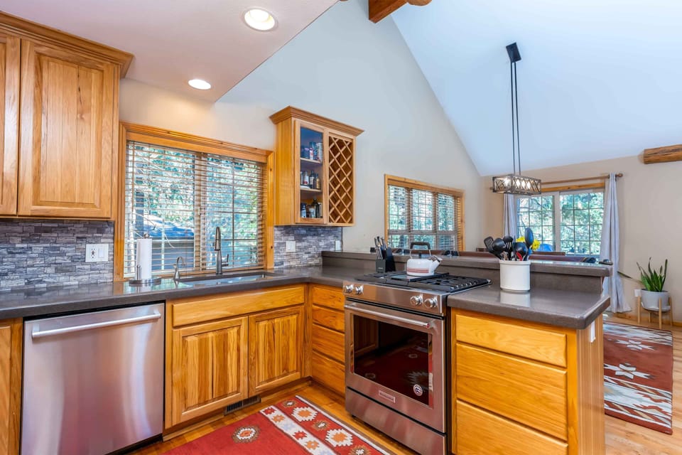 Kitchen - Main Level