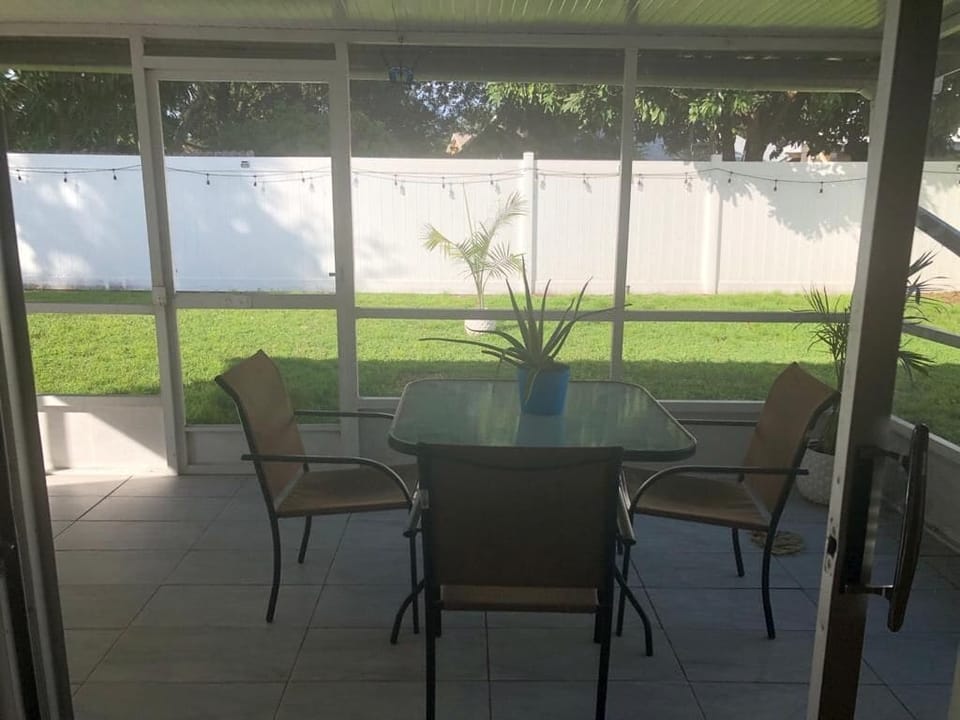 Outdoor dining