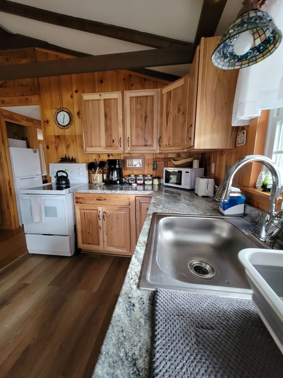 new kitchen fully equipped 