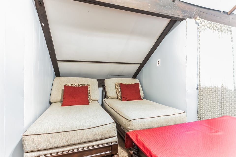 Furniture, Indoors, Bed, Bedroom, Room