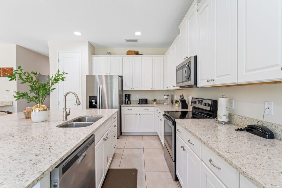 Kitchen (2)