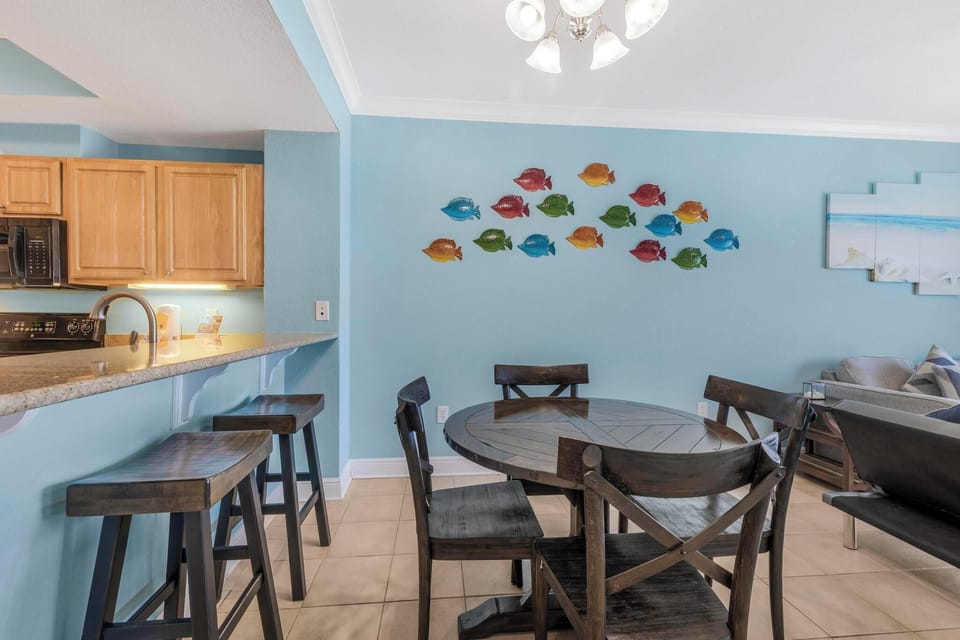 Additional seating at the eat-in kitchen bar