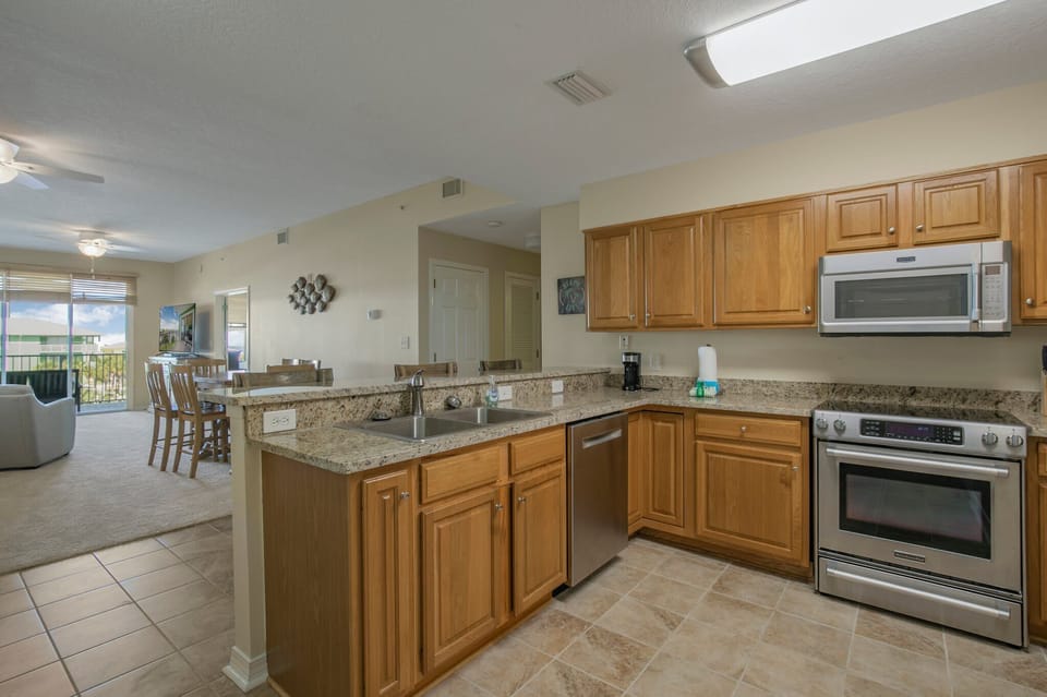 Ample prep space