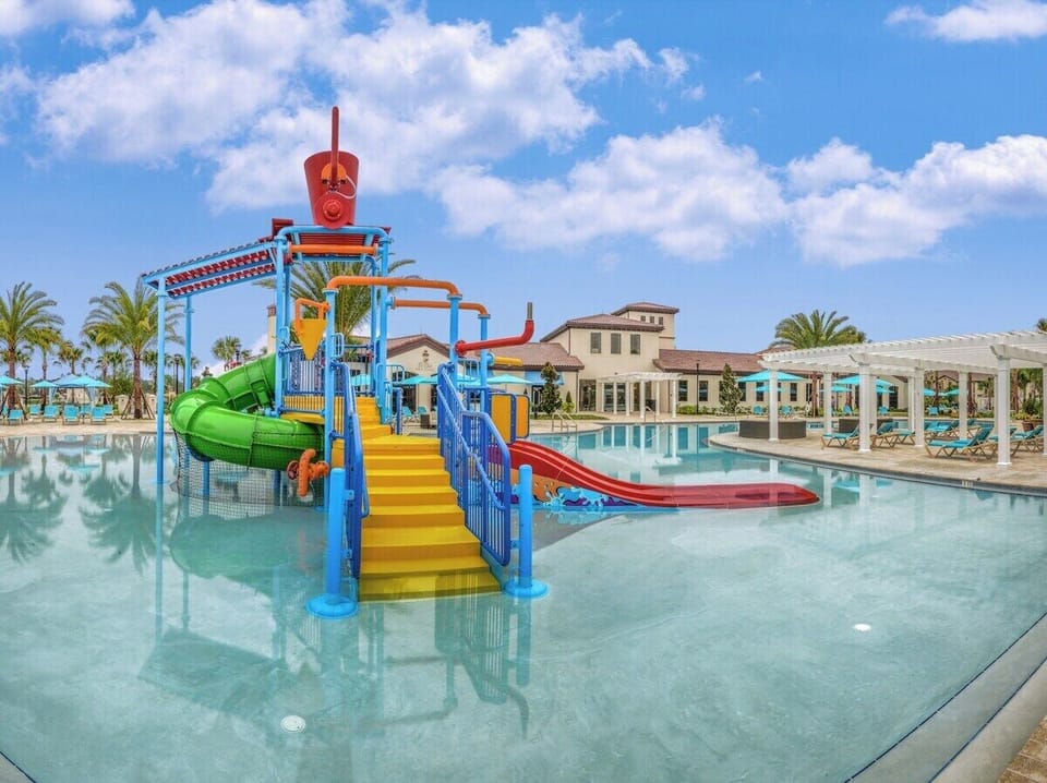 Take advantage of complimentary access to our exclusive clubhouse, featuring a state-of-the-art fitness center, diverse outdoor sports facilities like volleyball, basketball, and tennis courts, and a luxurious resort-style pool. This aquatic paradise boasts exciting water slides, a relaxing lazy river, a charming tiki bar, and the option for daily cabana rentals, ensuring a delightful and memo...