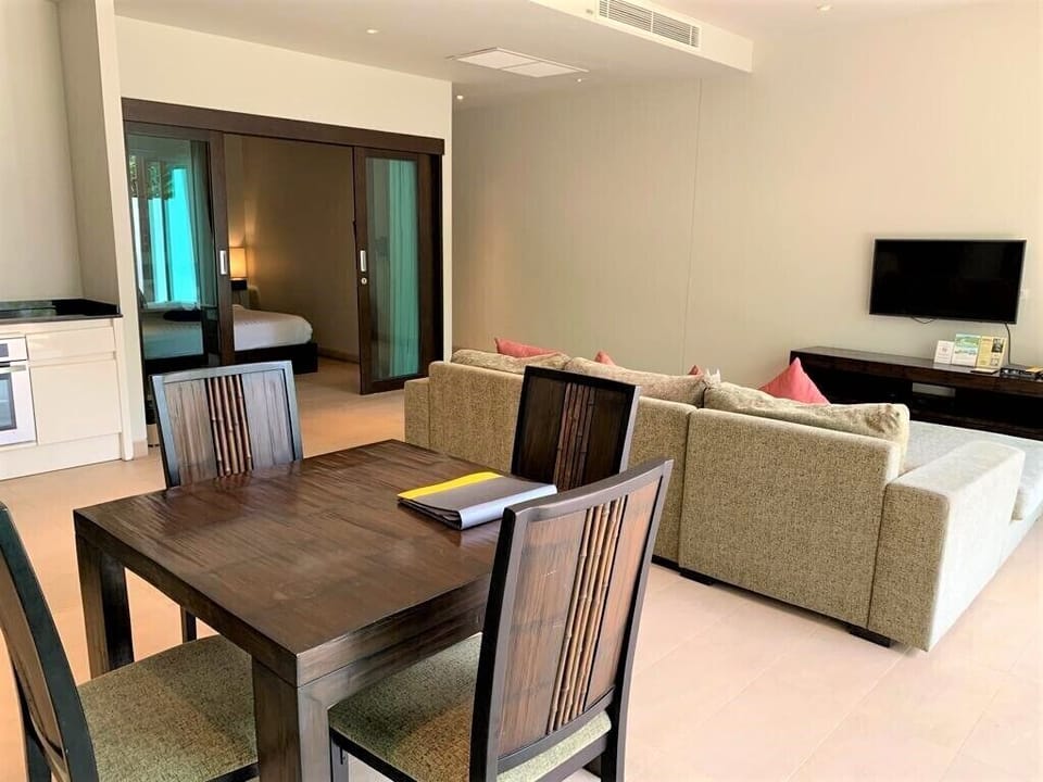 Olive 1 Bedroom Beachfront (1492)