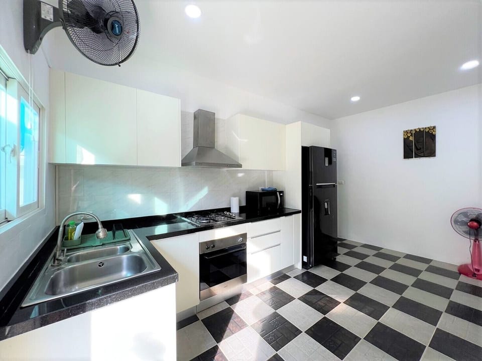 50% Off Jasmine Villa, 5 Minutes To Nai Harn Beach (1813)