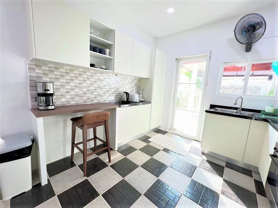 50% Off Jasmine Villa, 5 Minutes To Nai Harn Beach (1805)