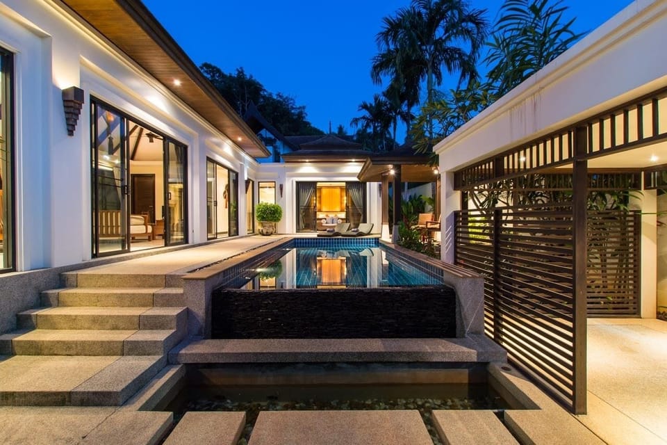 Tulip Pool Villa Luxurious Villa Escape Awaits (54)