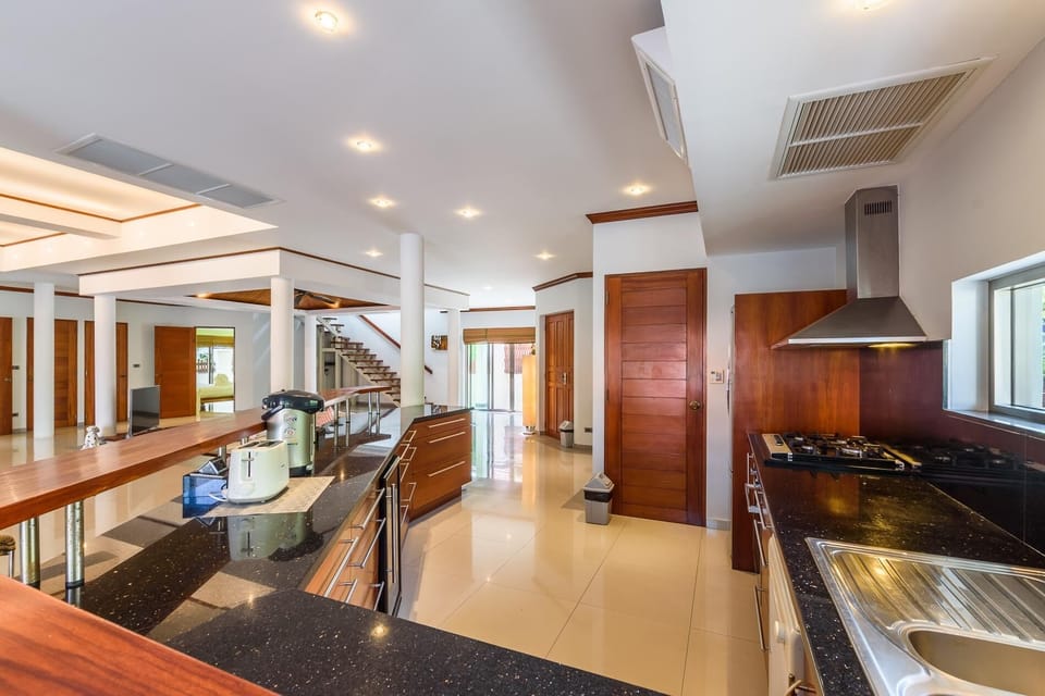 Amber Pool Villa, Your private slice of paradise (273)