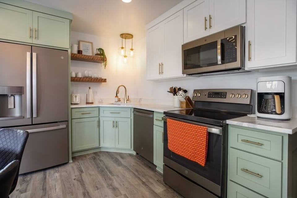 b6cc7b82-31f6-4d79-a937-08b9e1532d99