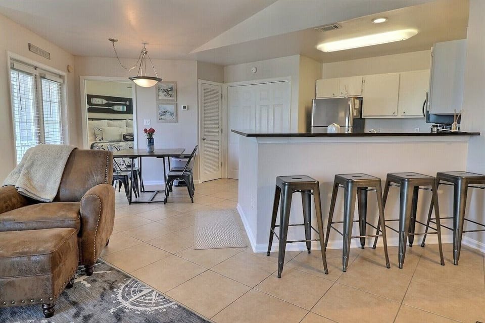 Dining Area 2