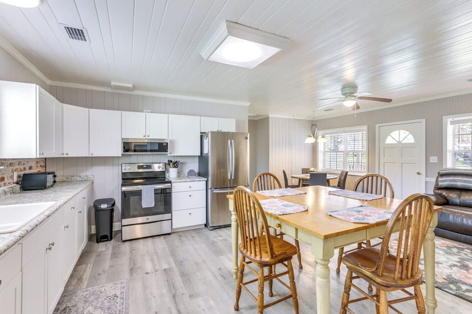 Kitchen | Coffee Maker | Cooking Utensils | Toaster Oven