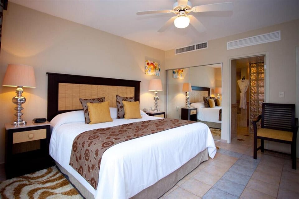 Villa del Palmar Two Bedroom OceanFront