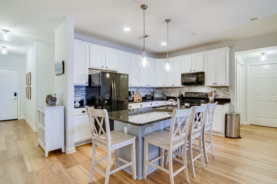 Kitchen | Single-Story Unit | Toaster