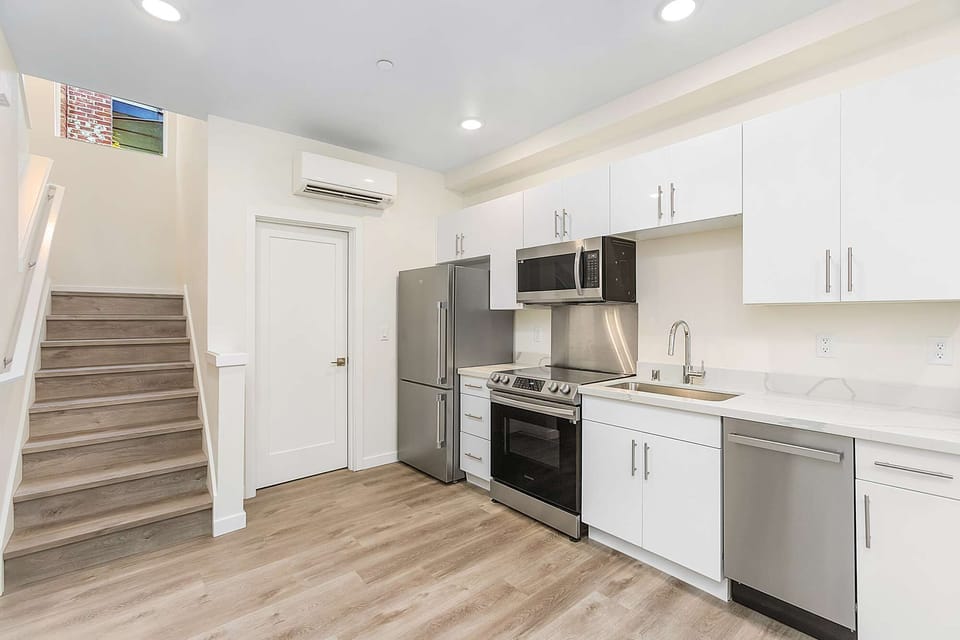 Building Kitchen