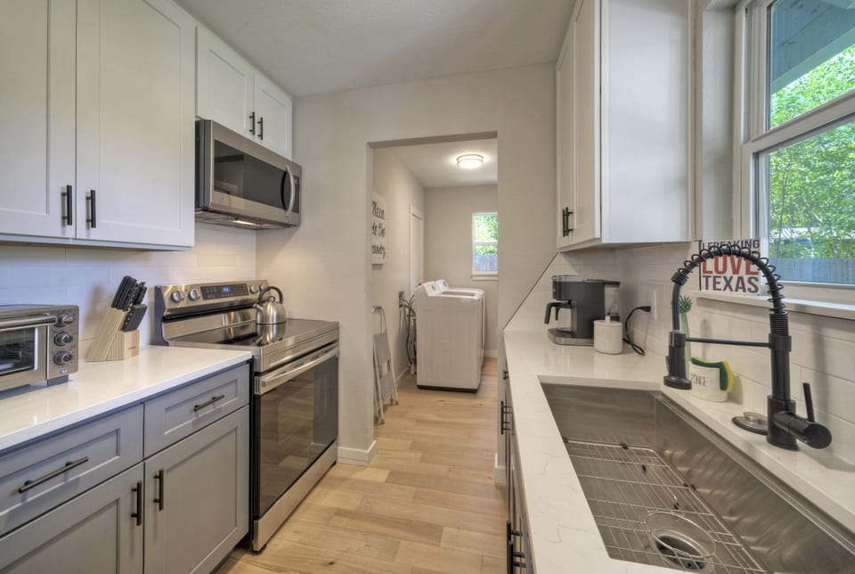 Kitchen 1
