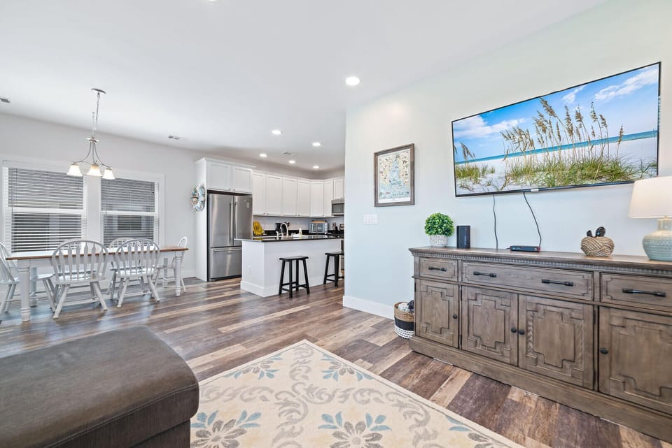 Open floor plan allows for integrated living, dining, and cooking