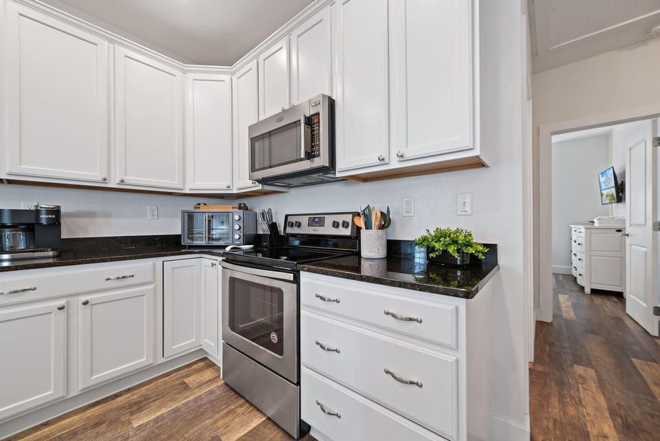 Enjoy small appliances like a toaster oven, Keurig coffee maker, and air fryer