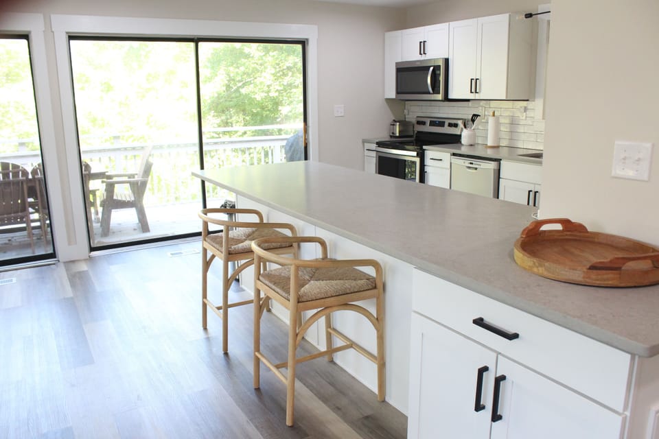 Kitchen Bar Area