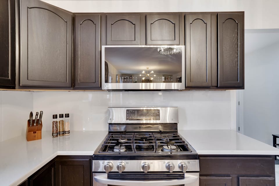 Double stove, gas, micro and airfryer