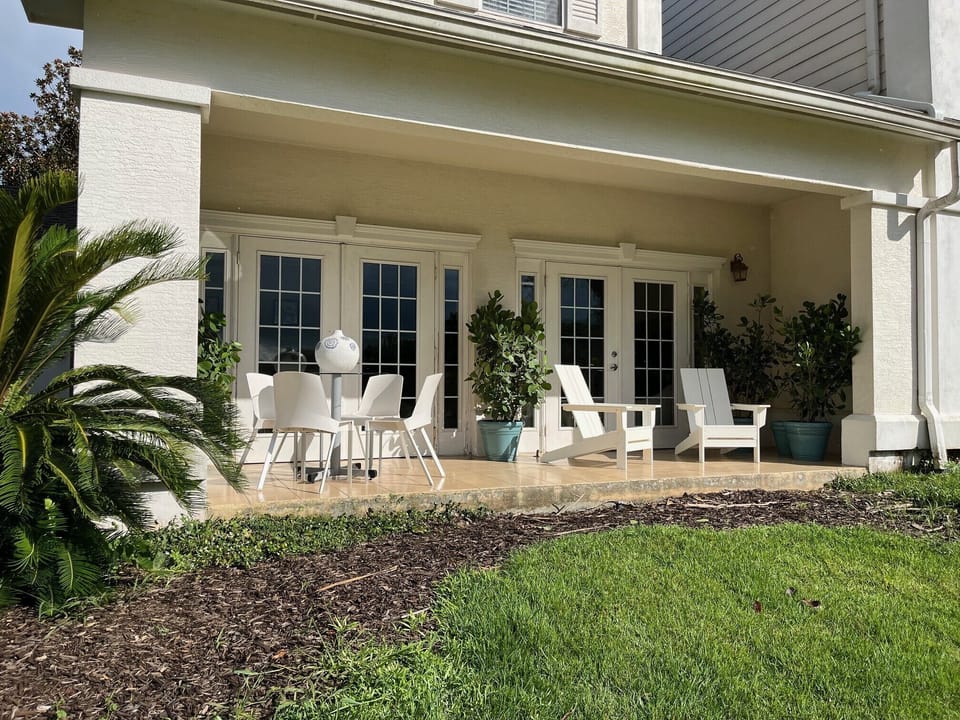 Elegant porch