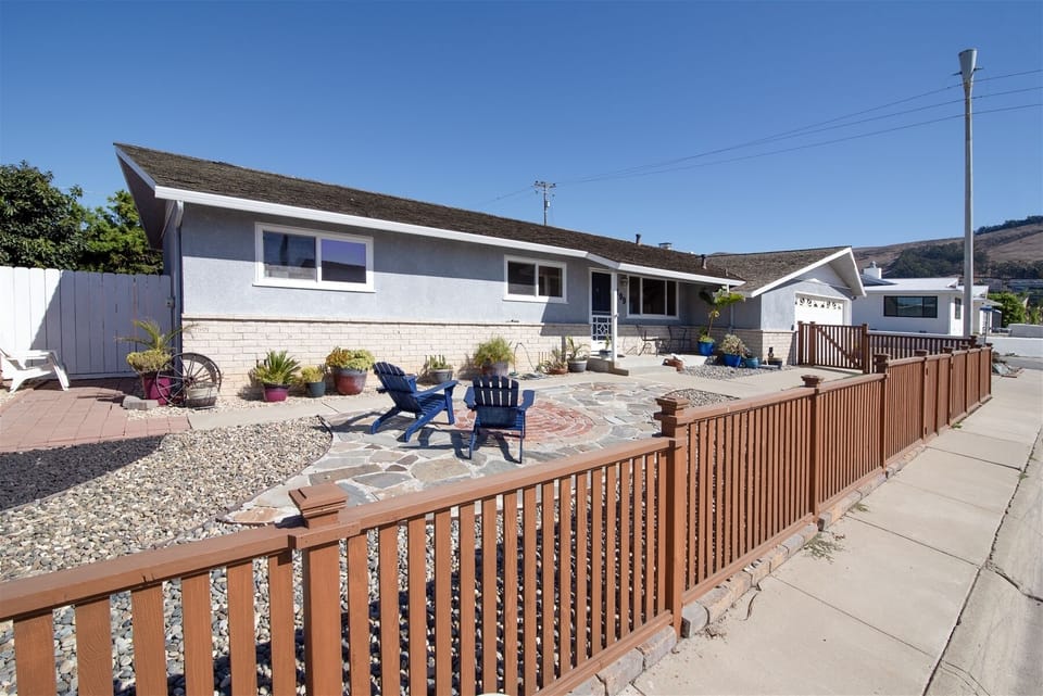 The front yard provides ample space to experience the sea breeze