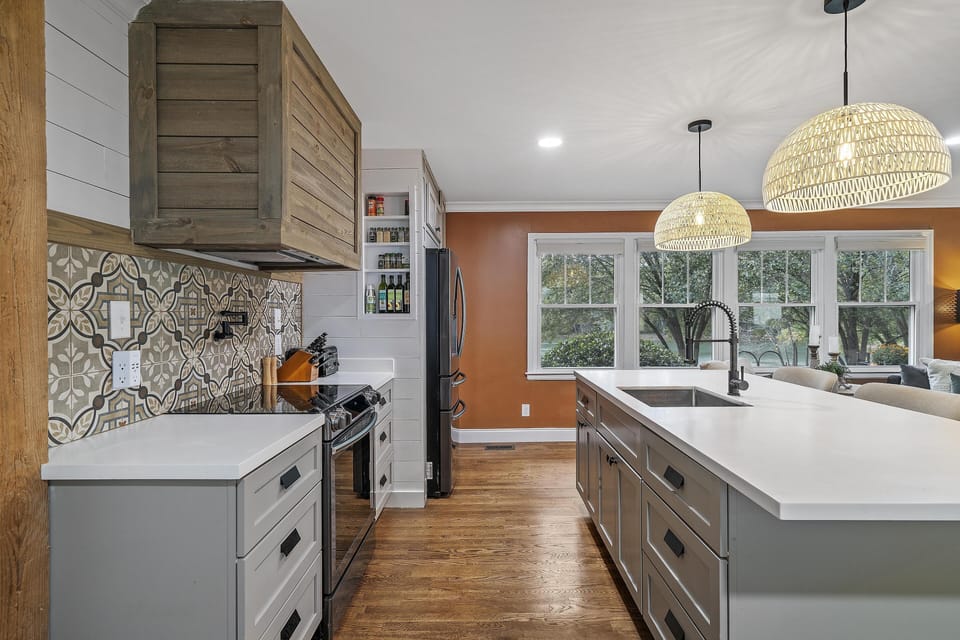 Great Room, Kitchen, Eating Area, Lounge
