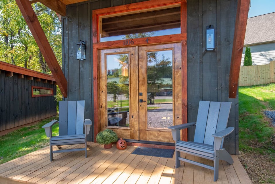 Front porch to relax and take in the sun...