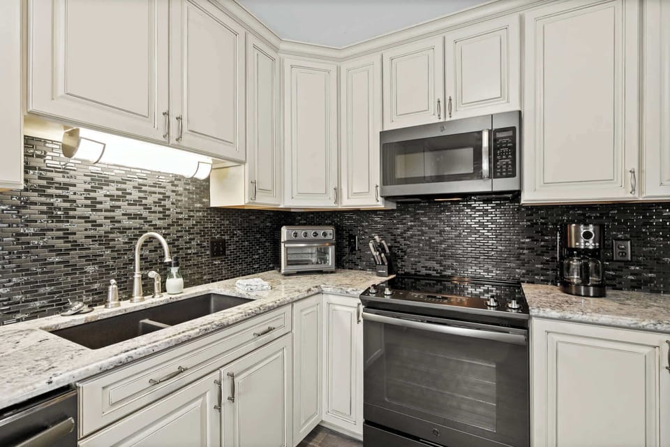 Gorgeous Chef's Kitchen