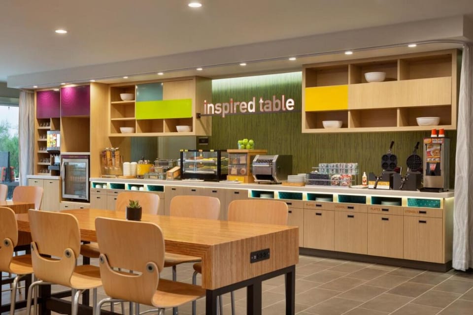Start your morning with an easy breakfast in a bright space.