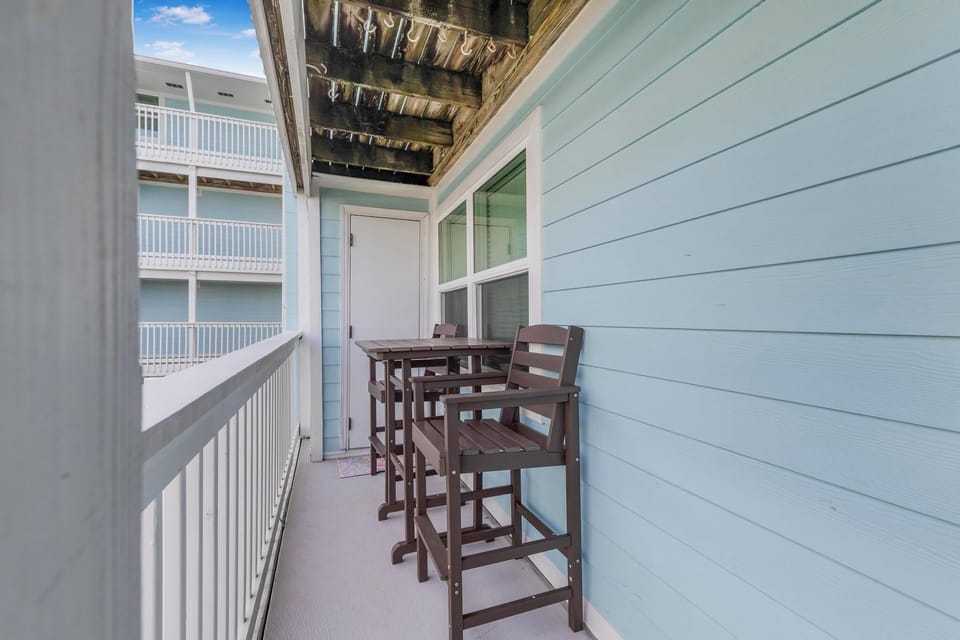 Balcony seating