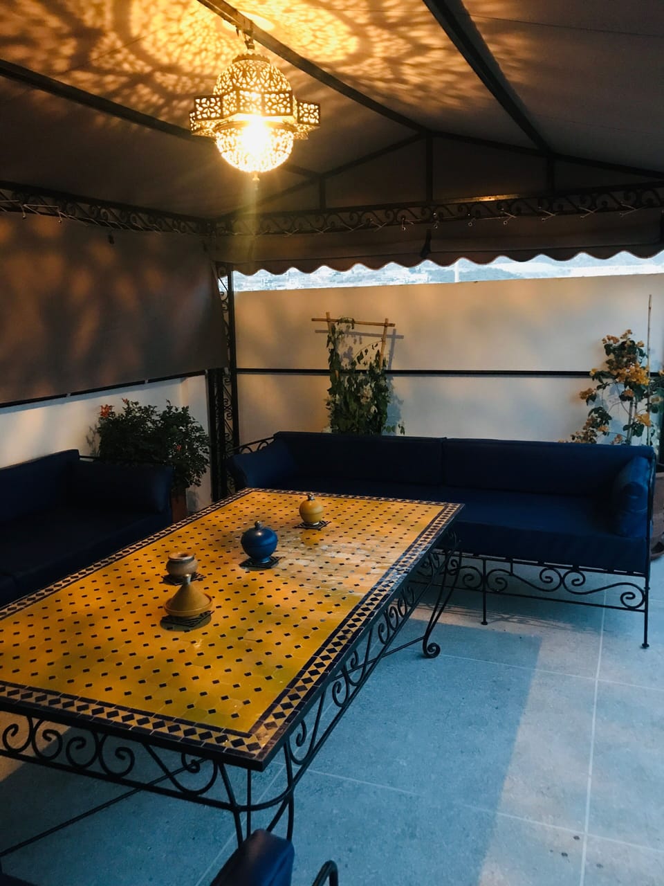 Outdoor dining