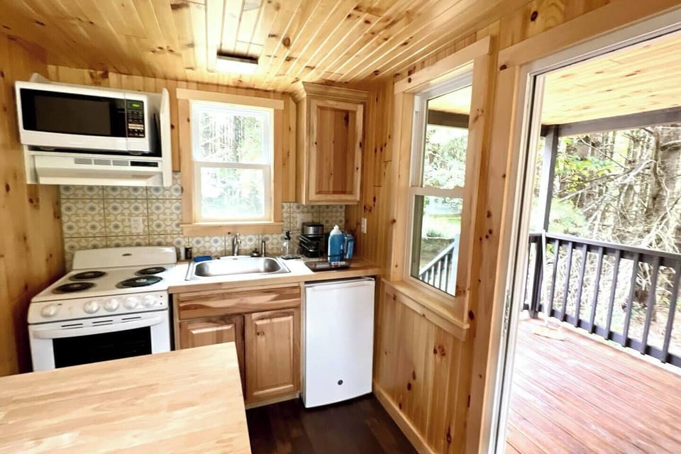 Kitchen (2)