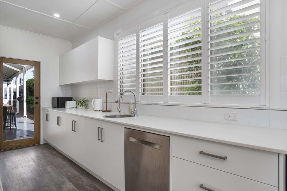 Kitchen with access to porch
