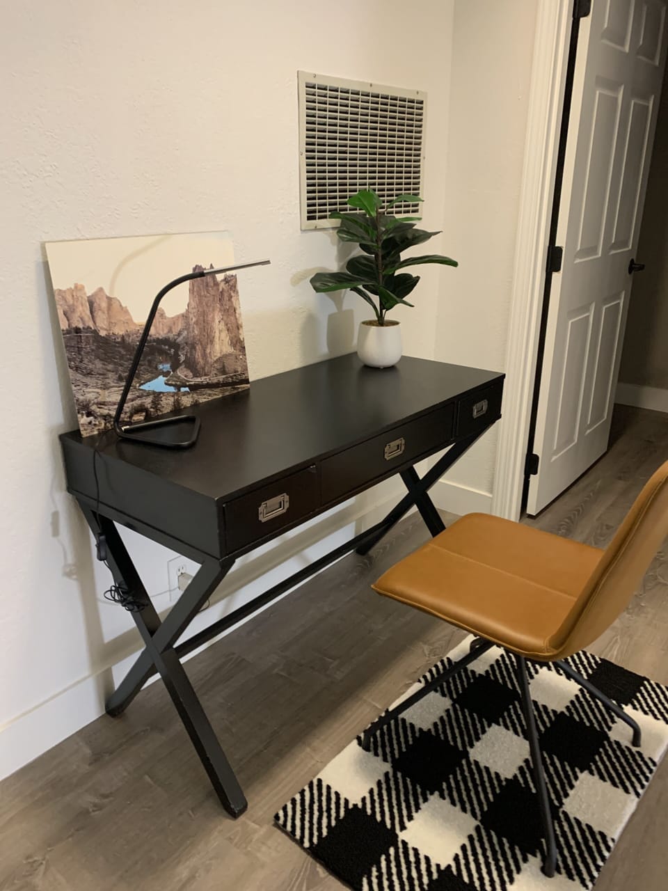 Desk between upstairs bedrooms 