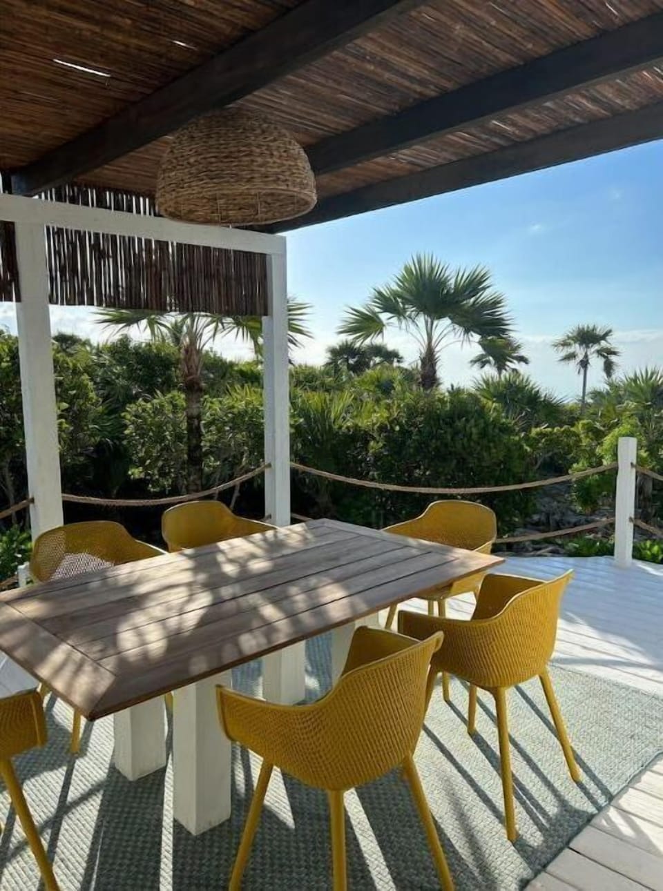 Outdoor dining