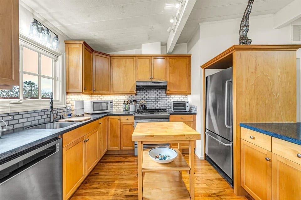 Kitchen and gas stove