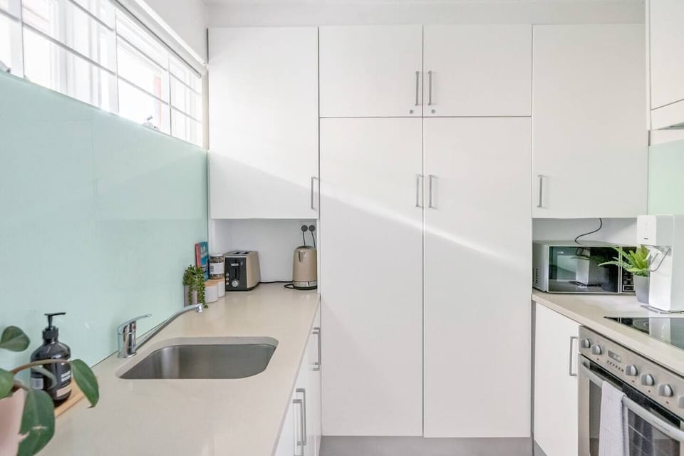 The abundant kitchen storage features cooking appliances, pots and pans, wine glasses and cutlery and crockery to ensure you feel at home. 
