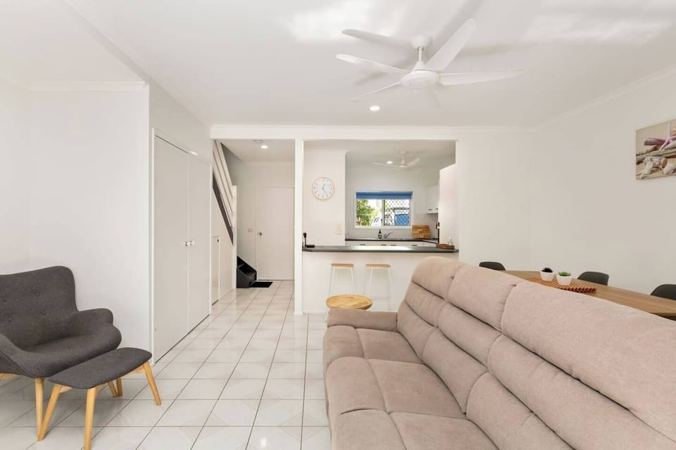 The open plan living and dining area ensures there’s plenty of space to spread out.