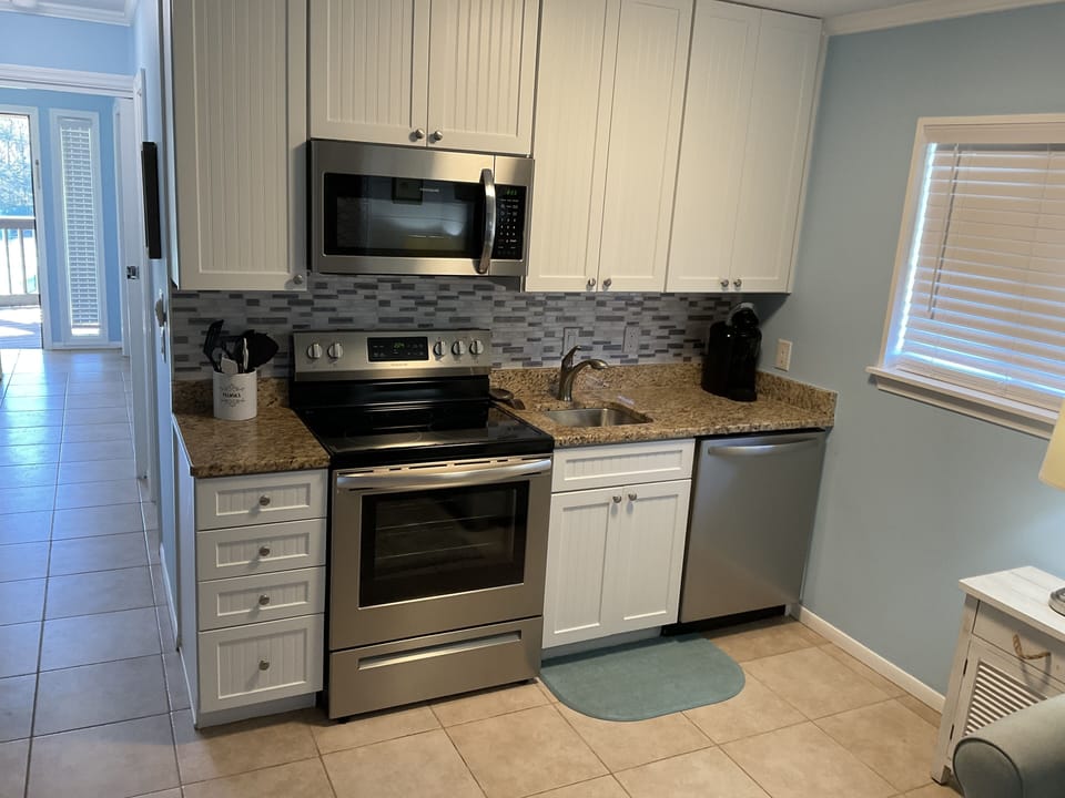 Fully equipped kitchen 