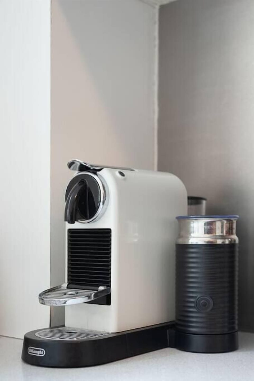 Full kitchen facilities with Nespresso coffee maker and complimentary pods and tea.