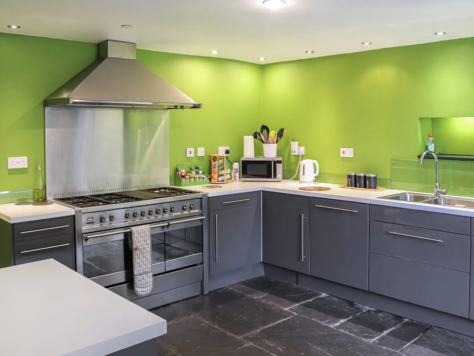 Kitchen | Bryn Marian, Blaenau Ffestiniog