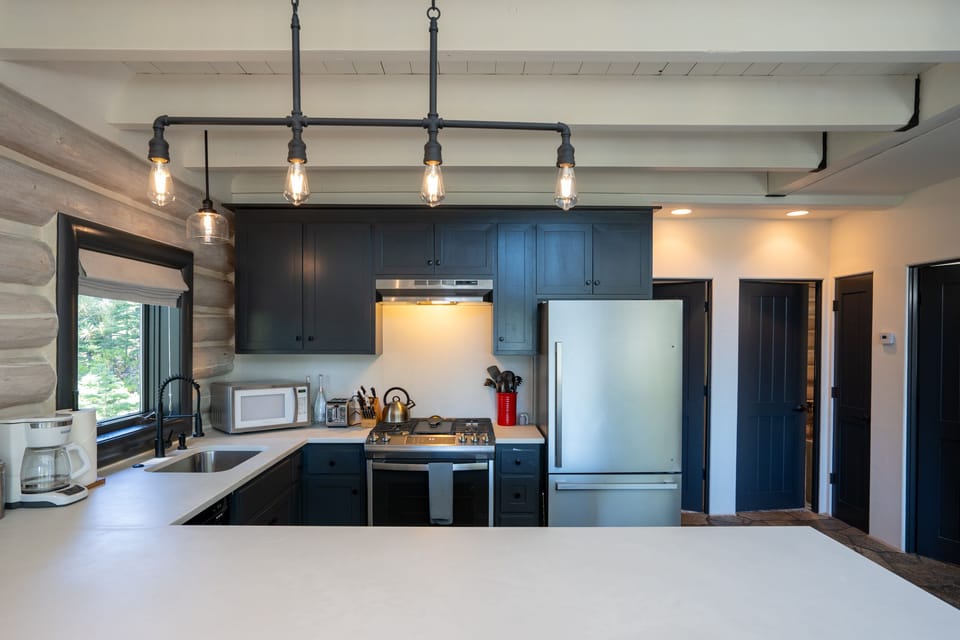 Plenty of counter space to meal prep and casual dining
