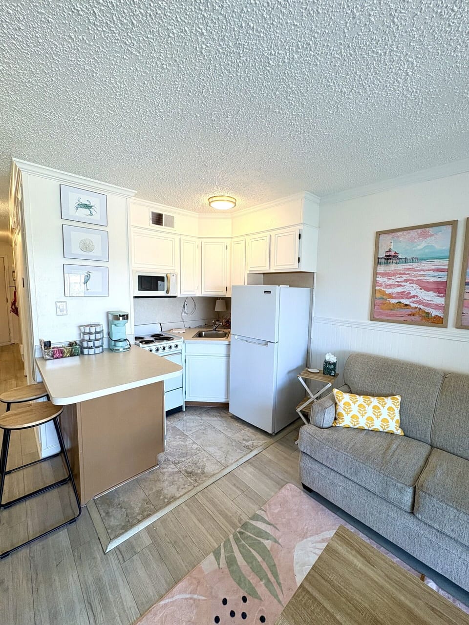 Recently updated kitchen with seating for 2 at the breakfast bar. This unit has an Ocean View