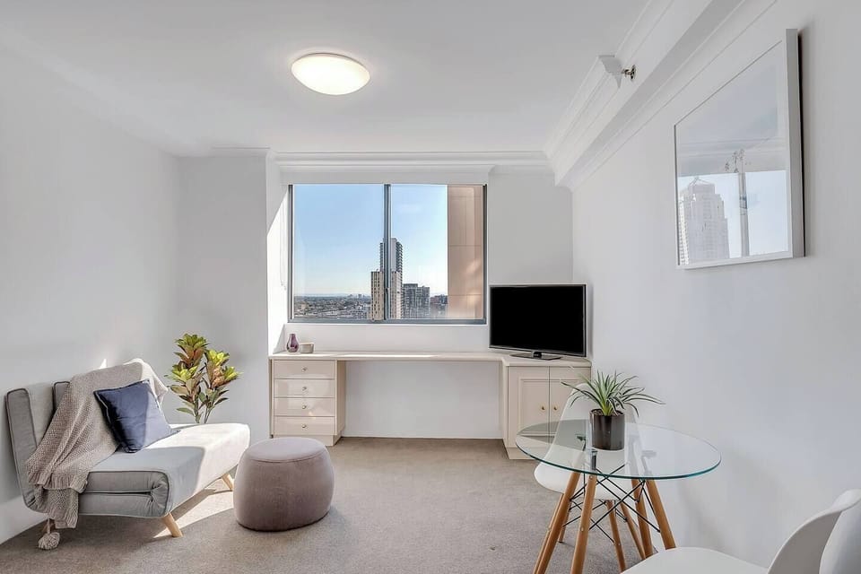 Pull a chair and comfortably work remotely from the desk or kick back in the lounge chair to catch up on Netflix.


